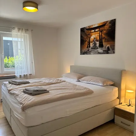 95qm Fuer 6, 3 Schlafzimmer, Ruhig & Stadtnah, Parkplatz Apartmán *